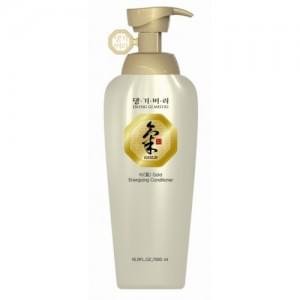 Кондиционер для волос Daeng Gi Meo Ri Ki Gold Energizing Conditioner, 300 мл.